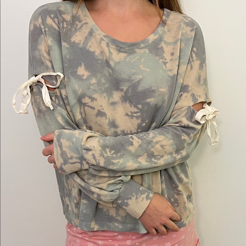 Tie-Dye Long Sleeve Top with Bow Accents